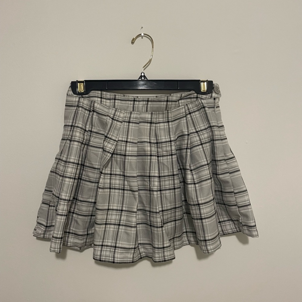 B&W Plaid Skirt!